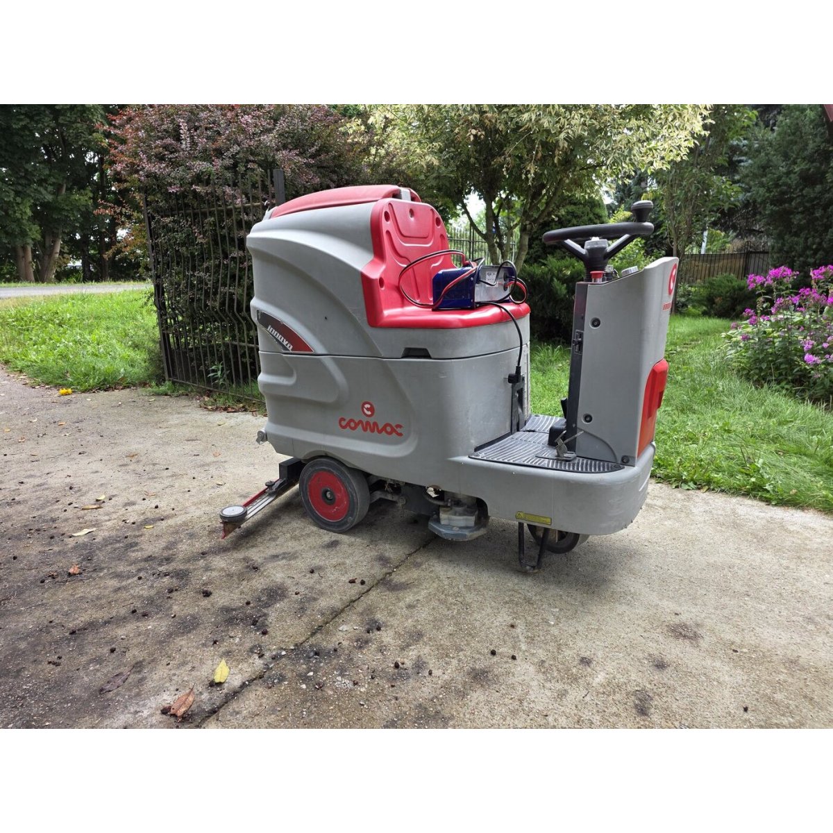 Comac Innova 85 B z 2020 roku, używana szorowarka samojezdna dostępna w PURECO