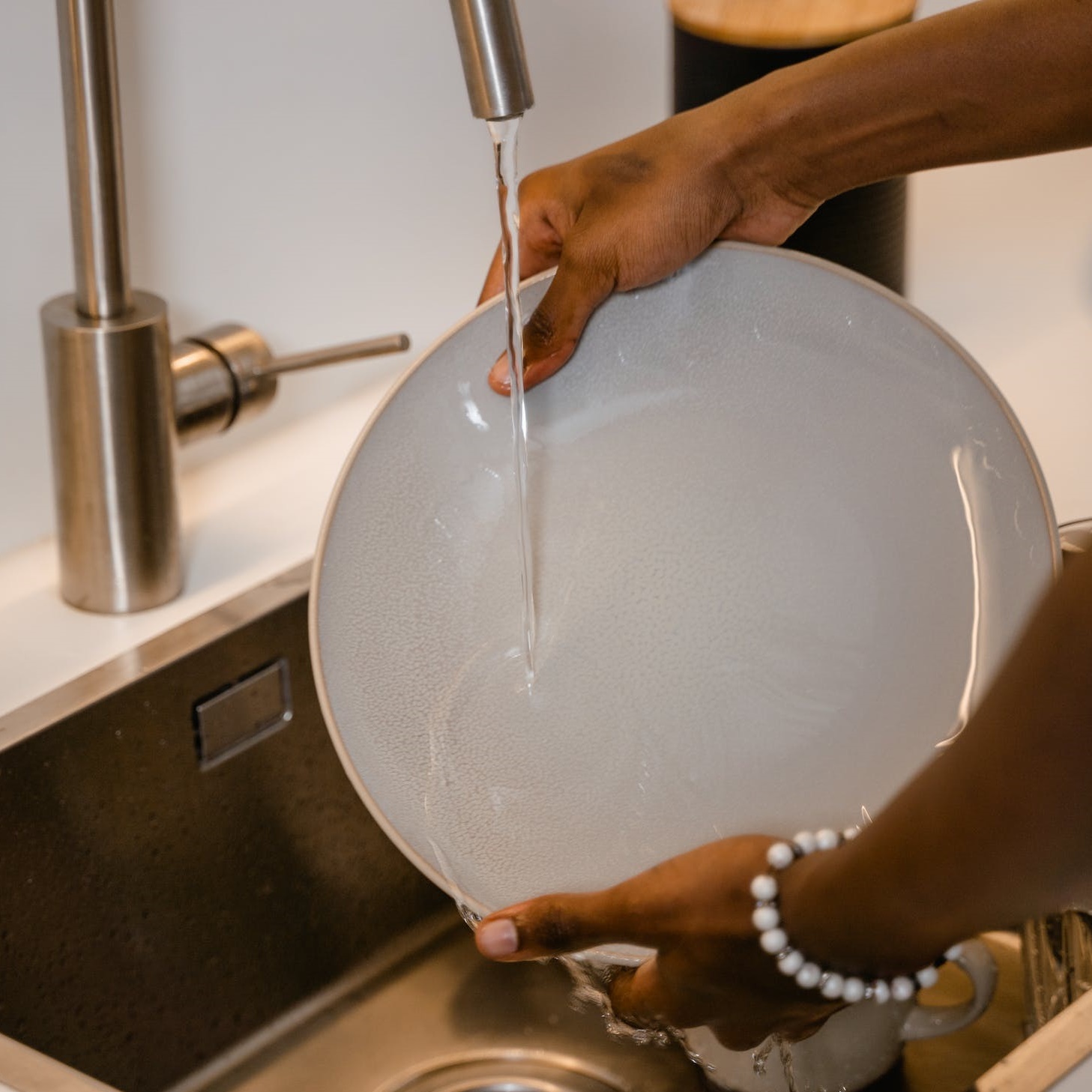 Naczynia myte preparatem Septima Płyn do mycia naczyń PRO / Pureco